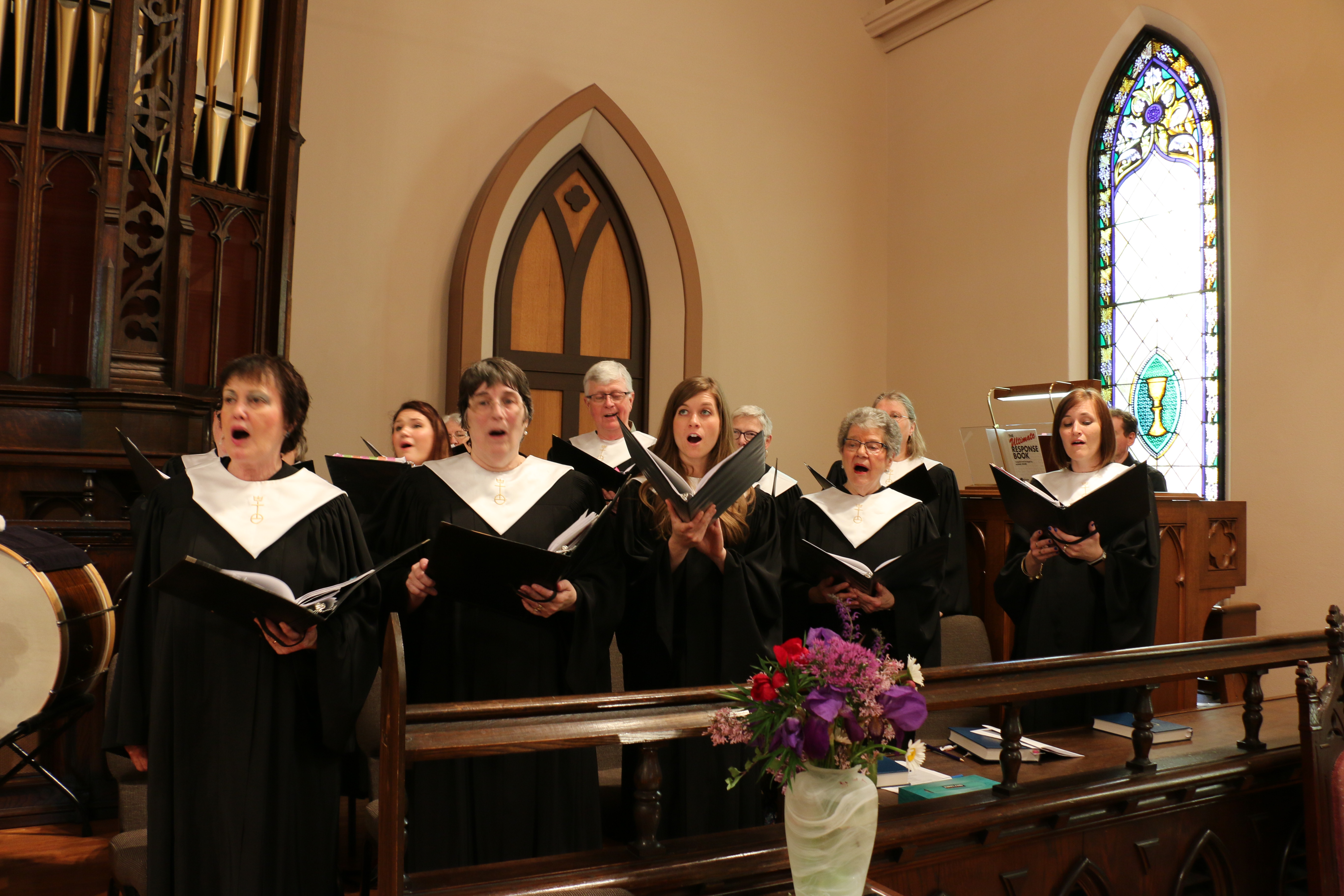 Choir Sings
